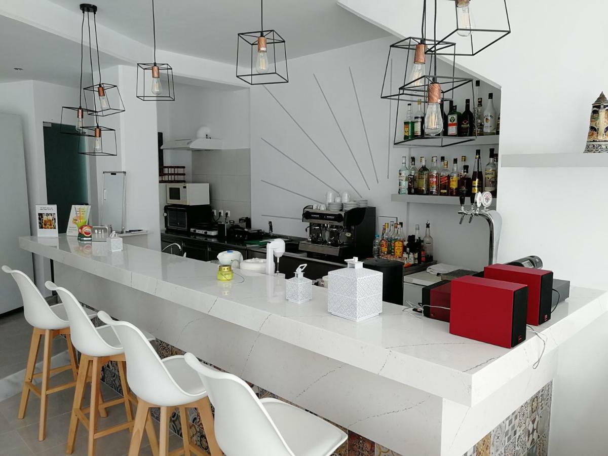 Helena Hotel Rhodes City Ngoại thất bức ảnh